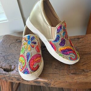 WANTED Brand - Picasso Gold Flower Multi Embroidered Mesh Slip-On, Size 7